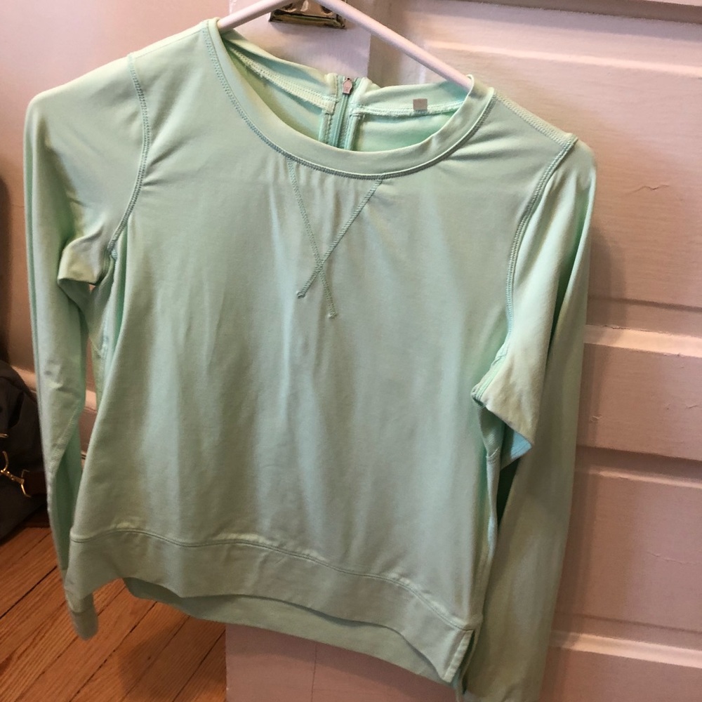 lululemon Pullover with zipper detail sz 4